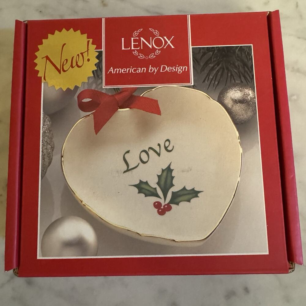 Lenox China Sentiment Heart Candy Nuts Dish Gold Rim Love‎ 4" Christmas Holiday